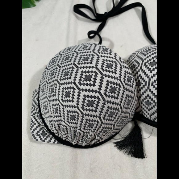 NEW $30‎ Shade & Shore Light Lift Geo Textured Bikini Top [ SZ 34D ] - Picture 4 of 10